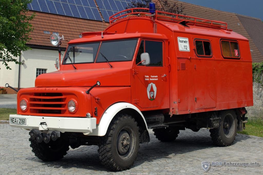 NEA-2161_VR_20110604.jpg